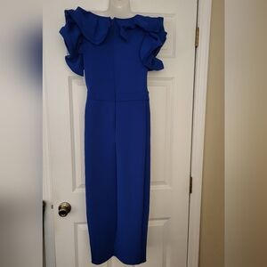 Pencil dress with ruffled neck